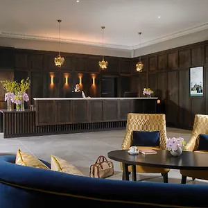Otel Court & Leisure Centre, Carrigaline